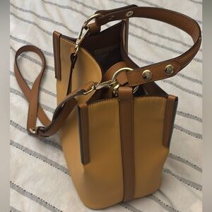 Simply Noelle Tan Leather Shoulder Bag